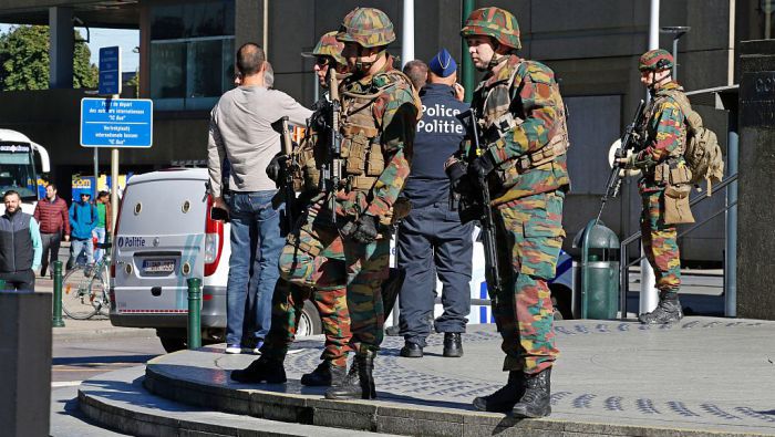 Detienen a 15 sospechosos de terrorismo en Bélgica
