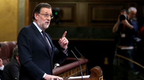 España:Fin al bloqueo político, entra Rajoy, Sale Pedro Sánchez,PSOE se abstiene