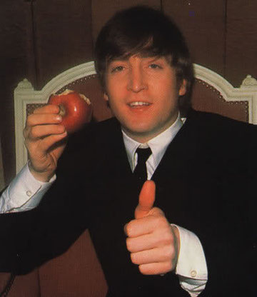 Lennon fue el único Beatle que no adoptó el vegetarianismo al 100%.